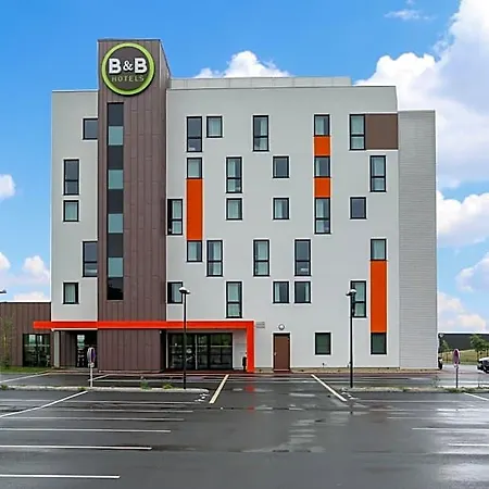 فندق B&B Hotel Les Herbiers ليزيربييه
