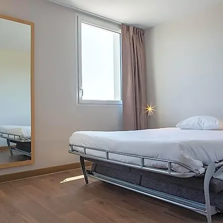 B&B Hotel Les Herbiers 2* ليزيربييه