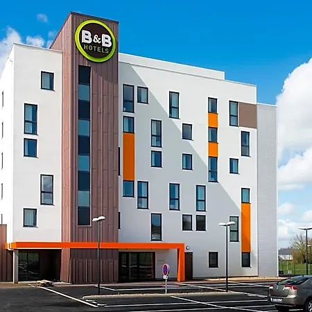 B&B Hotel Les Herbiers 2*